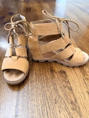Sorel Women's Platform Wedge Sandals size 7.5